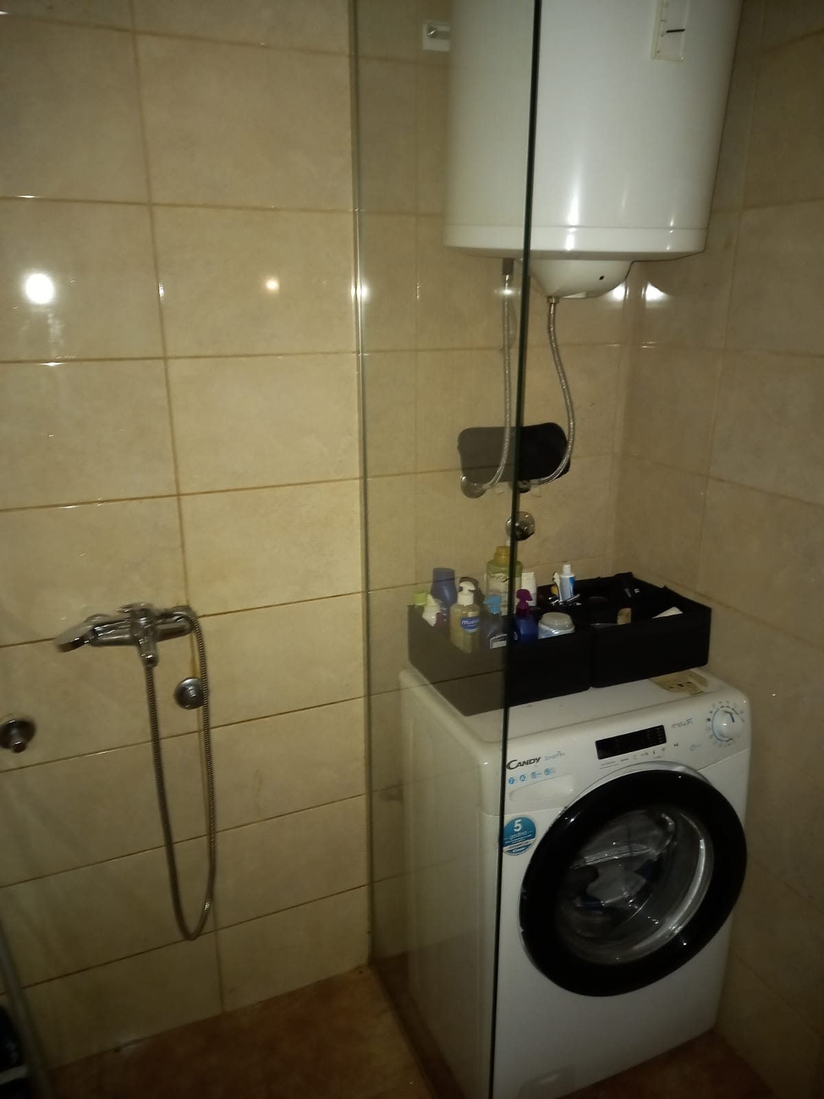 Avala, kragujevacki put. 200 m2, uknjizena 130.000 e